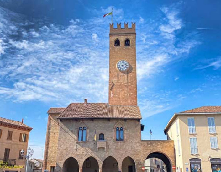 Castello dei Torriani e dei Bandello, Italy